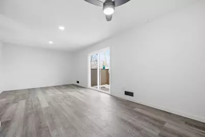 323 E 43rd Street, Minneapolis, MN 55409 - Photo 7