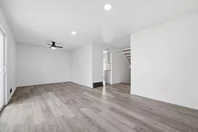 323 E 43rd Street, Minneapolis, MN 55409 - Photo 9