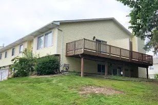 4418 Clover Ln, Eagan, MN 55122 - Photo 3