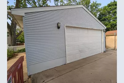 1444 Saint Albans Street N, Saint Paul, MN 55117 - Photo 3