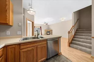 8624 Savanna Oaks, Woodbury, MN 55125 - Photo 7