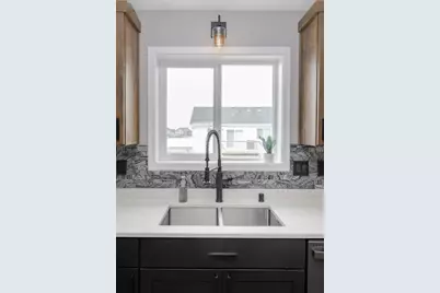 1132 46th Avenue S, Moorhead, MN 56560 - Photo 21