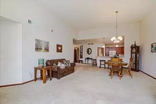 13902 Autumnwood Ct, Rosemount, MN 55068 - Photo 9