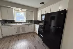 105 Arnold Ave N, Thief River Falls, MN 56701 - Photo 9