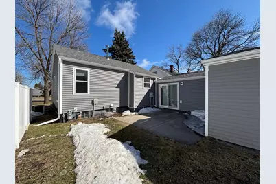 105 Arnold Avenue N, Thief River Falls, MN 56701 - Photo 3