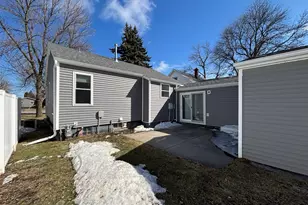 105 Arnold Ave N, Thief River Falls, MN 56701 - Photo 3