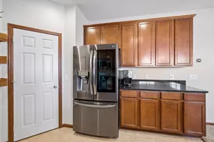 9518 Vera Cruz Ln N, Brooklyn Park, MN 55443 - Photo 5