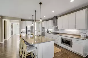 5545 Garland Ln N, Plymouth, MN 55446 - Photo 15