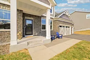 5545 Garland Ln N, Plymouth, MN 55446 - Photo 3