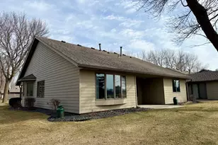 1329 Jackson Dr, Hastings, MN 55033 - Photo 25