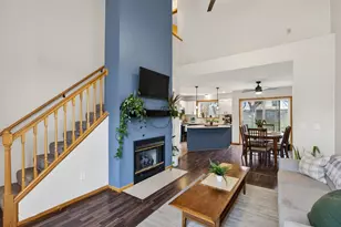 585 Mission Hills Way W, Chanhassen, MN 55317 - Photo 7