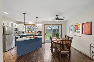 585 Mission Hills Way W, Chanhassen, MN 55317 - Photo 11