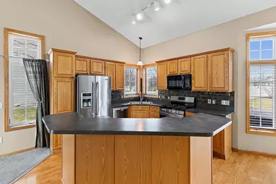 7297 Whitehall Road, Shakopee, MN 55379 - Photo 17