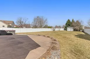 7297 Whitehall Rd, Shakopee, MN 55379 - Photo 5