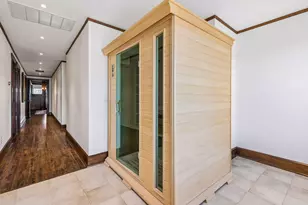 2310 Humboldt Ave S, Minneapolis, MN 55405 - Photo 29