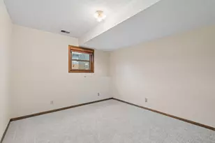 2118 Hale Ave N, Oakdale, MN 55128 - Photo 17