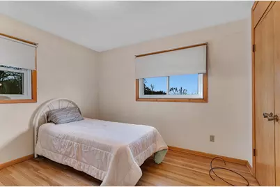 33 5th Avenue NW, Hutchinson, MN 55350 - Photo 7