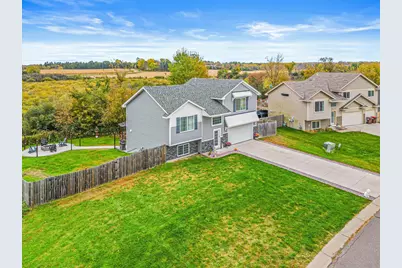 700 Horseshoe Lane, Braham, MN 55006 - Photo 5