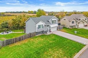 700 Horseshoe Ln, Braham, MN 55006 - Photo 5