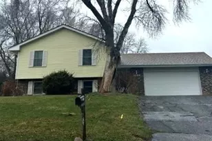 8156 Cameo Cir, Inver Grove Heights, MN 55076 - Photo 1