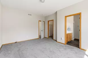 419 Meadowood Ln, Burnsville, MN 55337 - Photo 17