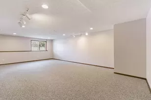 419 Meadowood Ln, Burnsville, MN 55337 - Photo 23