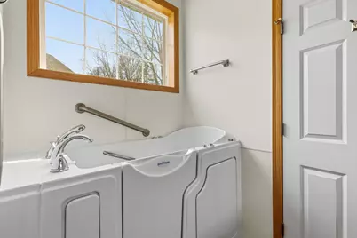 419 Meadowood Lane, Burnsville, MN 55337 - Photo 15