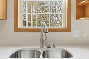 419 Meadowood Ln, Burnsville, MN 55337 - Photo 11