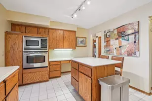 11380 36th Pl N, Plymouth, MN 55441 - Photo 9