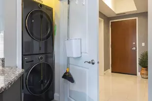 100 3rd Ave S, Minneapolis, MN 55401 - Photo 19