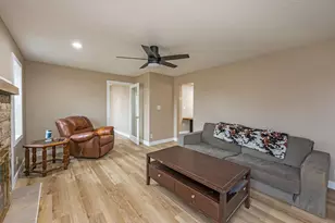 223 Owatonna St, Mankato, MN 56001 - Photo 25