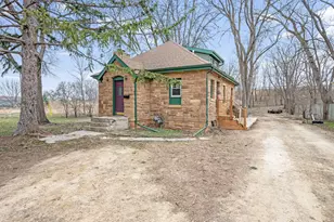 223 Owatonna St, Mankato, MN 56001 - Photo 3