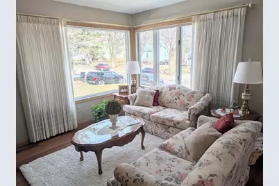 209 S 10th Street, Montevideo, MN 56265 - Photo 11