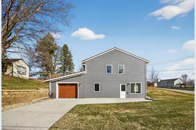 311 Highland Court SW, Rochester, MN 55902 - Photo 5