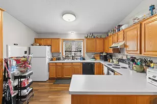 13027 Penn Ave S, Burnsville, MN 55337 - Photo 5