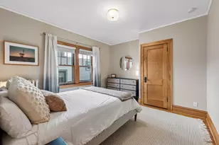 404 Sheridan Ave S, Minneapolis, MN 55405 - Photo 15