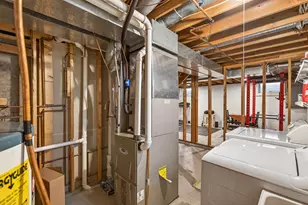 4820 Erickson Dr, New Hope, MN 55428 - Photo 37