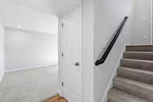 7614 Connie Ln, Inver Grove Heights, MN 55076 - Photo 9