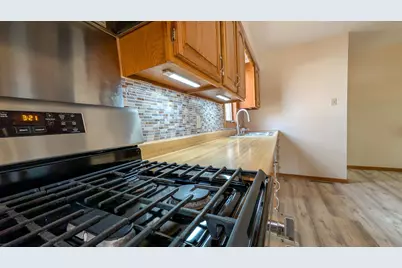 1008 9th Avenue SW, Austin, MN 55912 - Photo 9