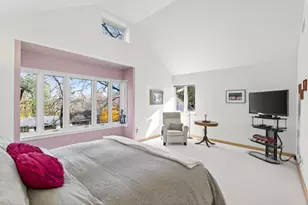 555 Montcalm Pl, Saint Paul, MN 55116 - Photo 23