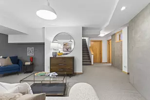 555 Montcalm Pl, Saint Paul, MN 55116 - Photo 29