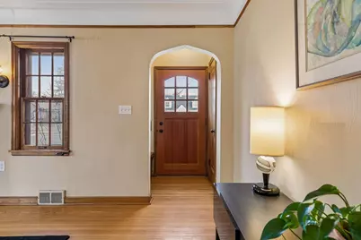 1402 Idaho Avenue W, Falcon Heights, MN 55108 - Photo 5