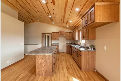 205 Pheasant Run, Rollingstone, MN 55969 - Photo 3