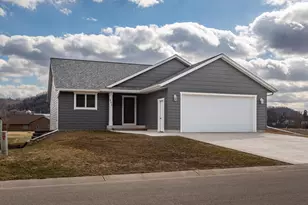 205 Pheasant Run, Rollingstone, MN 55969 - Photo 25