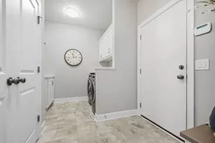 6105 Garland Ln N, Plymouth, MN 55446 - Photo 41