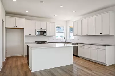 3067 Trinity Dr, Shakopee, MN 55379 - Photo 5