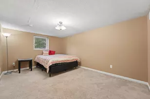 1425 Orkla Dr, Golden Valley, MN 55427 - Photo 27