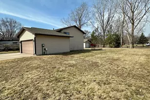 6933 Sumac Ct, Centerville, MN 55038 - Photo 29