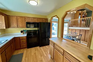 6933 Sumac Ct, Centerville, MN 55038 - Photo 11