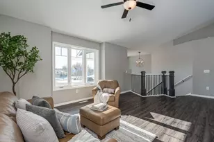 108 Ella Ct, Mankato, MN 56001 - Photo 5